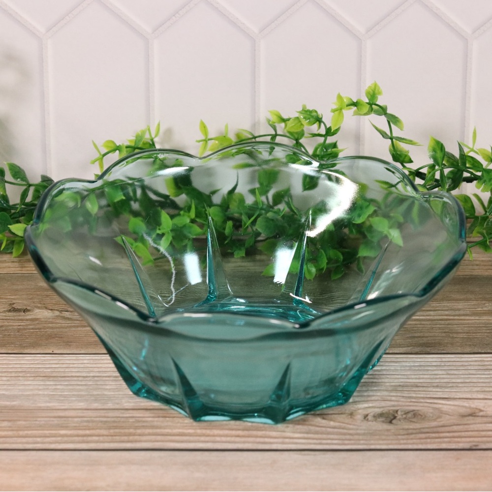 Anchor Hocking Turquoise/Aqua Glass Bowl